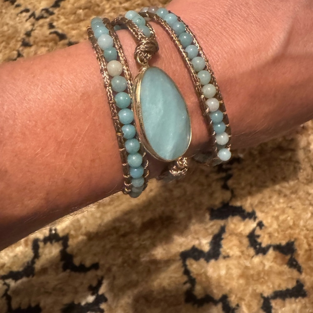 NWOT Boho Blue Beaded Bracelet